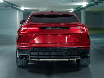 Lamborghini Urus   B&O PANO Q-CITURA CARBON MASSAGE