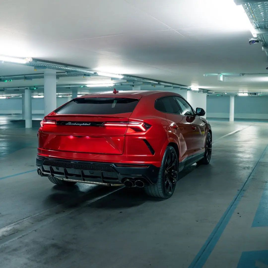 Lamborghini Urus   B&O PANO Q-CITURA CARBON MASSAGE