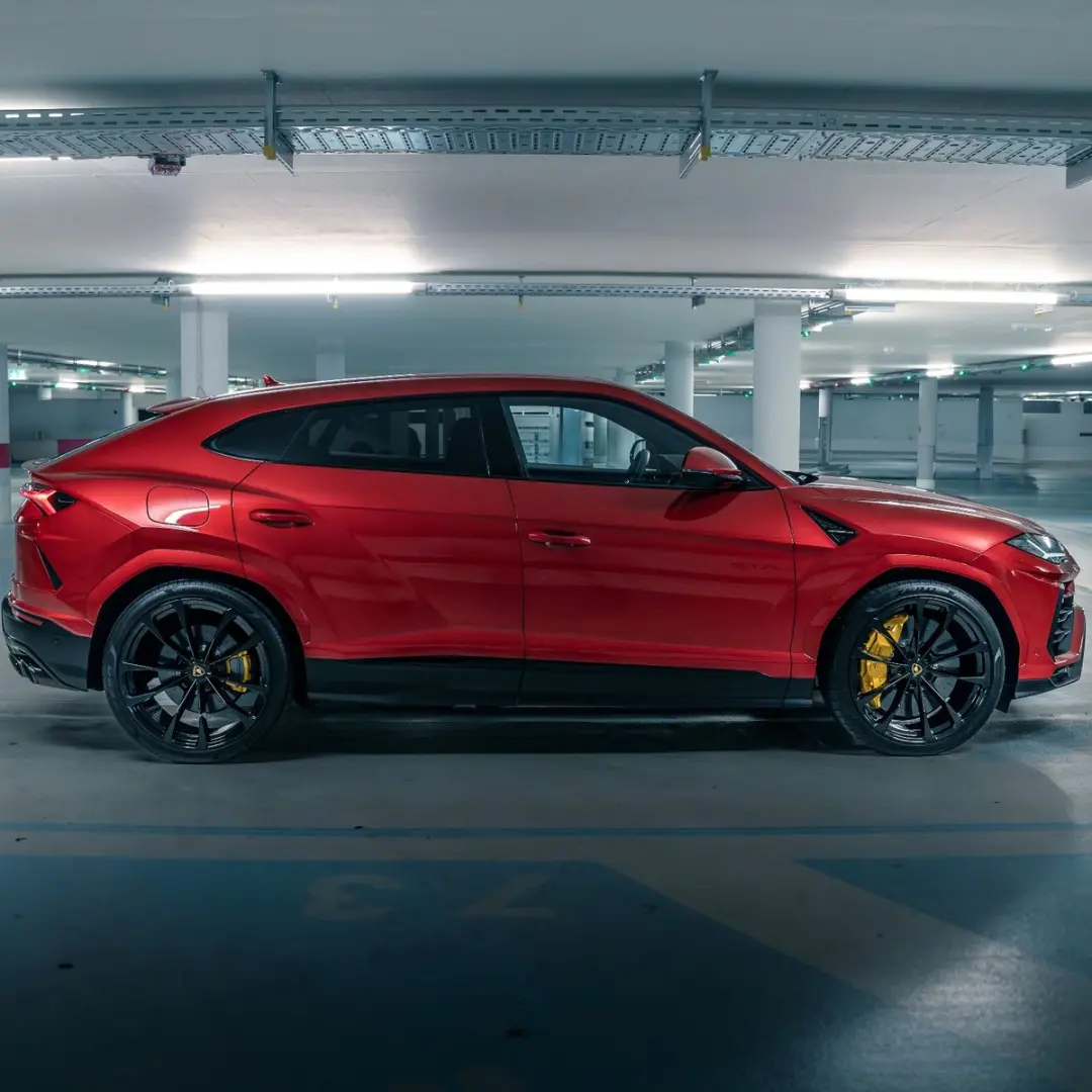 Lamborghini Urus   B&O PANO Q-CITURA CARBON MASSAGE