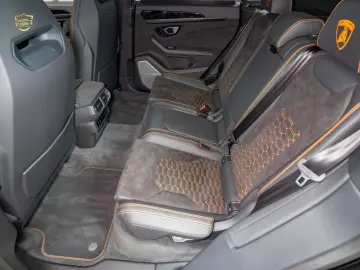 Lamborghini Urus NOVITEC FELGEN B&O 23  CARBON