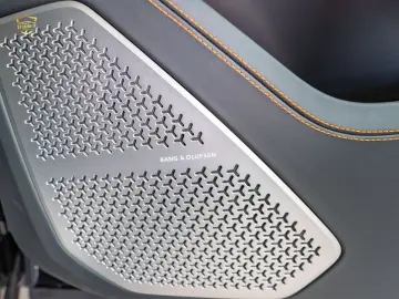 Lamborghini Urus NOVITEC FELGEN B&O 23  CARBON