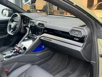 Lamborghini Urus S Verde Turbine Pano B&O AdPersonam