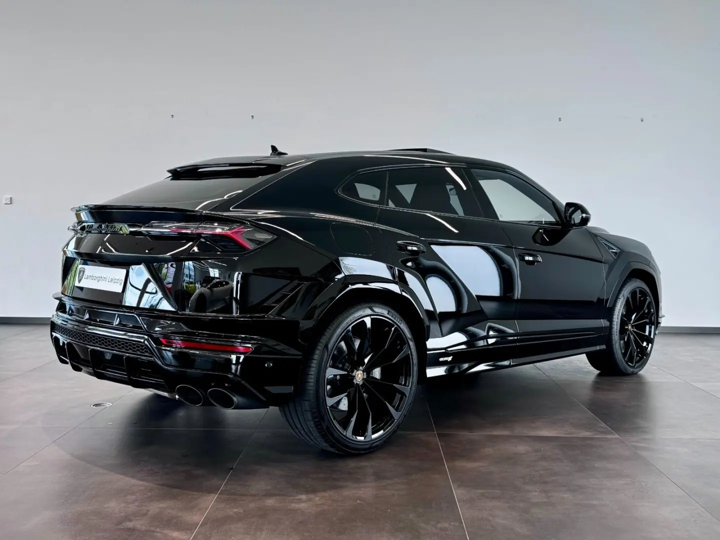 Lamborghini Urus S 4.0 V8 Carbon Matt  4 LOCURI B&O