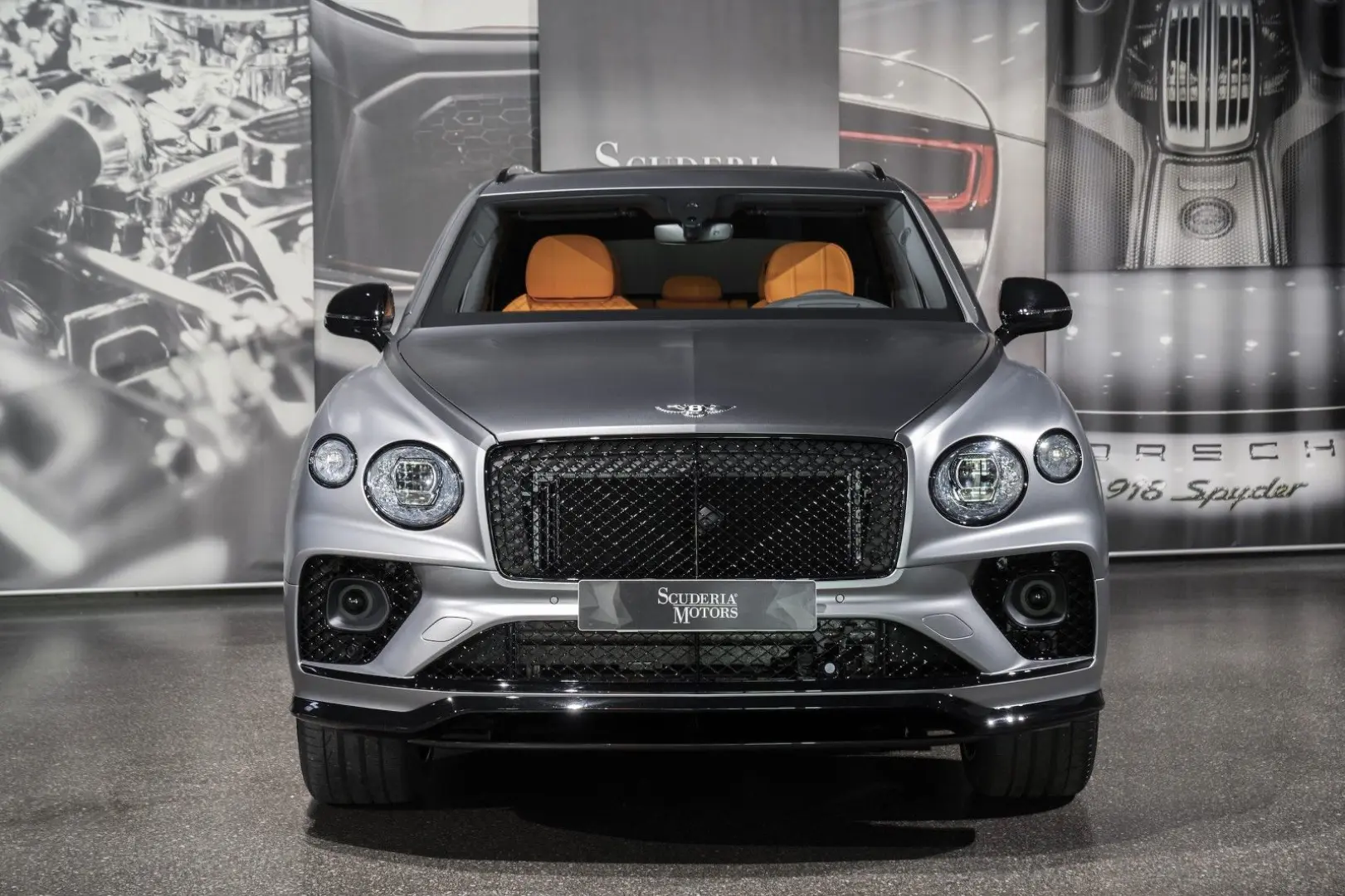 Bentley BENTAYGA S   MULLINER DUO-TONE   NAIM-SOUND