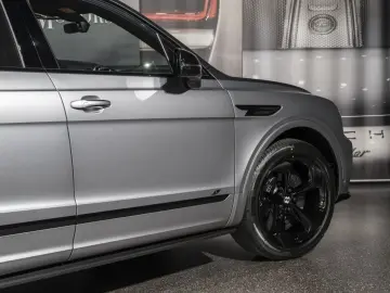 Bentley BENTAYGA S   MULLINER DUO-TONE   NAIM-SOUND