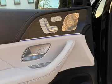 Mercedes-Benz GLS 400 d  AMG 7 locuri