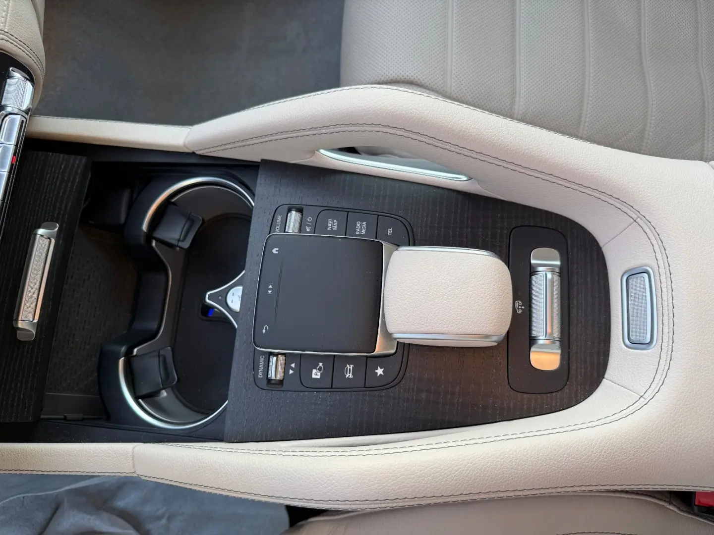 Mercedes-Benz GLS 400 d  AMG 7 locuri