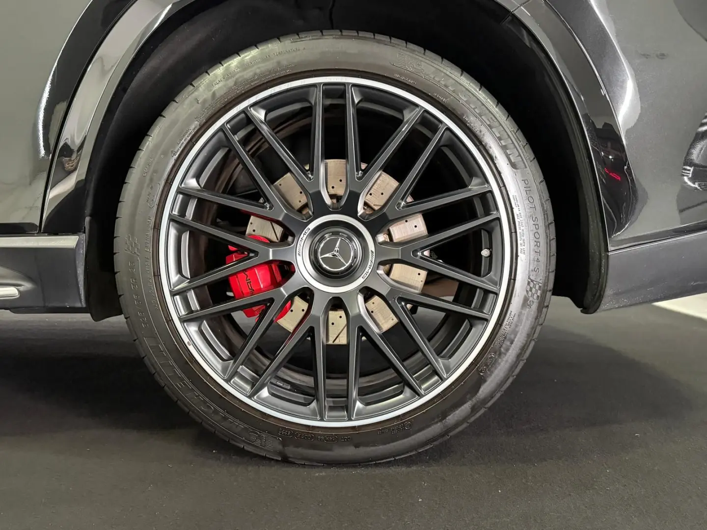 Mercedes-Benz GLS 63 AMG 4M  MASSAGE PANO