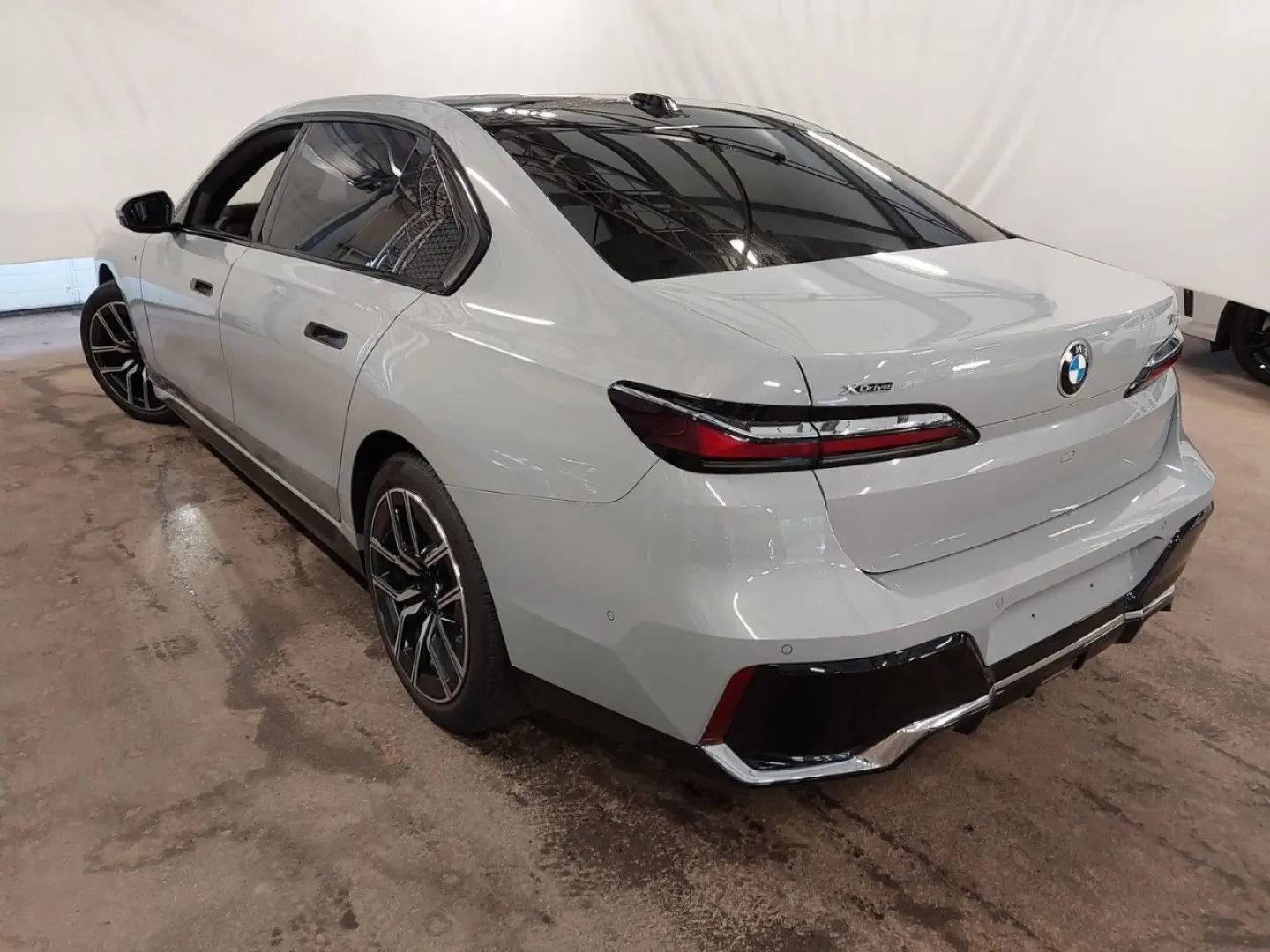 BMW 740d xdr M Sport Sky  HUD Iconic