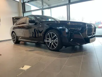 BMW 750e xDrive M Sportpaket Innovationsp.