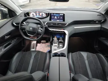 Peugeot 3008 – Pure Tech CROSWAY  automata - 2019