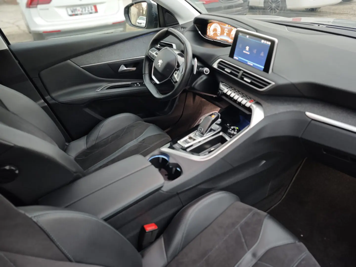 Peugeot 3008 – Pure Tech CROSWAY  automata - 2019