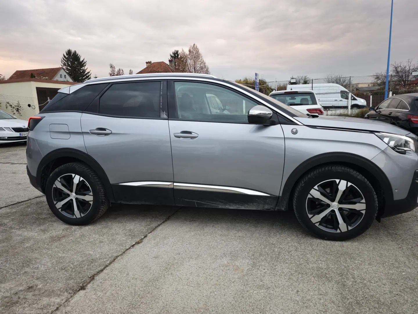 Peugeot 3008 – Pure Tech CROSWAY  automata - 2019
