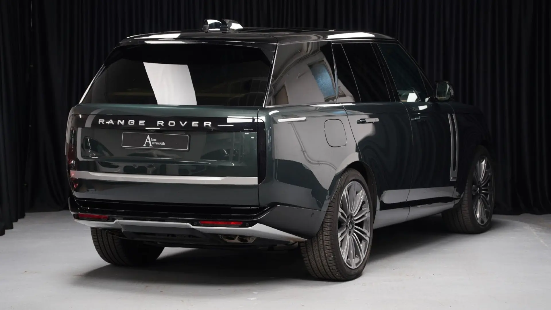 RangeRover P530 Autobiography  360 Massage AHK