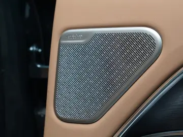 RangeRover P530 Autobiography  360 Massage AHK