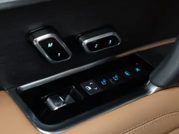 RangeRover P530 Autobiography  360 Massage AHK