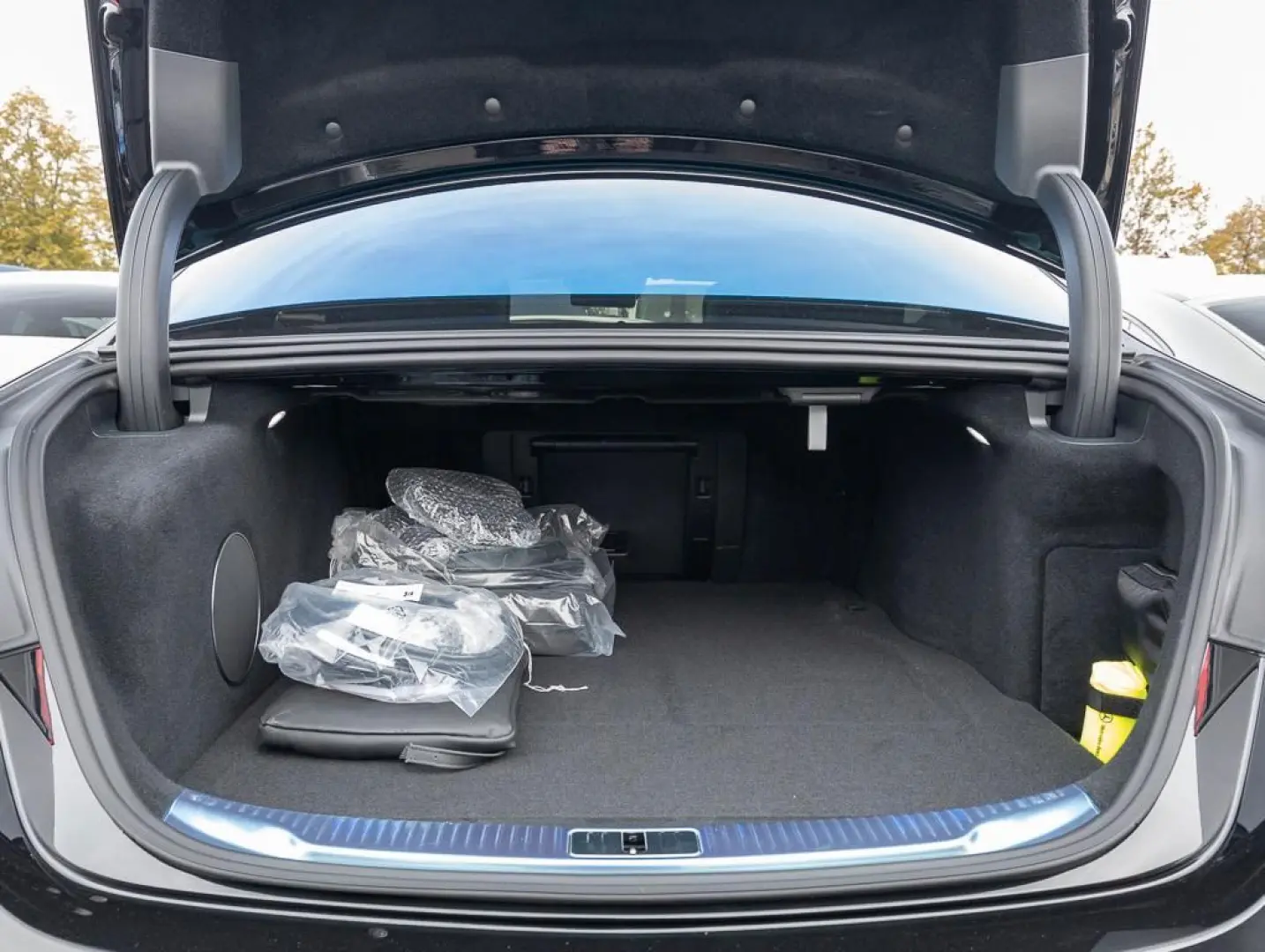 AMG S 63 E Performance ACC LED Navi Pano SD SHZ