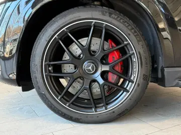 GLE 63 S 4M  Coupé DRIVERS PANO MBEAM HUD 22