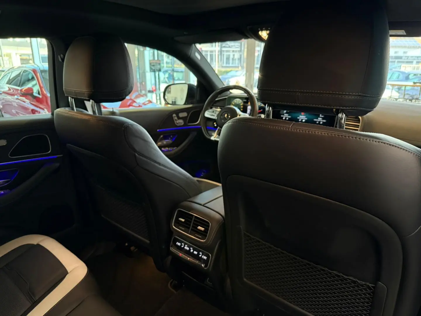 GLE 63 S 4M  Coupé DRIVERS PANO MBEAM HUD 22