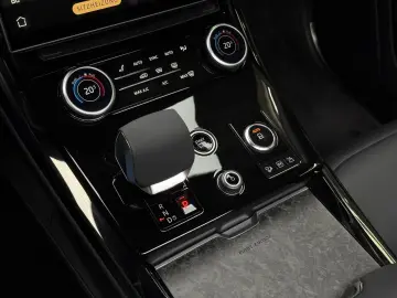 Range Rover Sport P510e First Edition Pano HuD