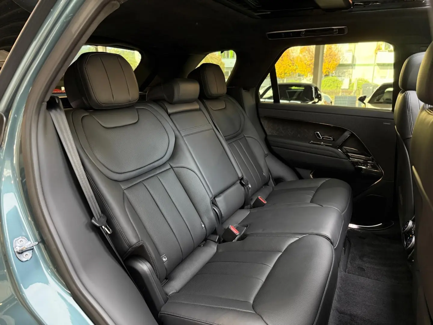 Range Rover Sport P510e First Edition Pano HuD