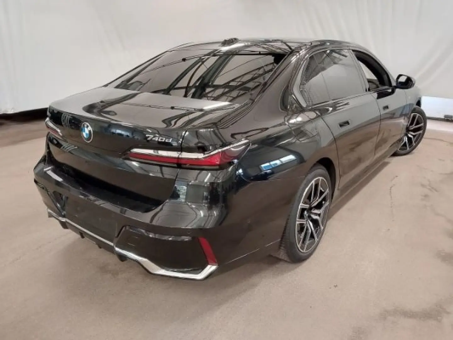 740 d xDrive Limousine Sportpaket Luftfederung N