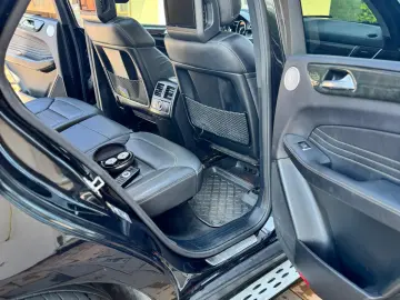 Mercedes-Benz ML 350