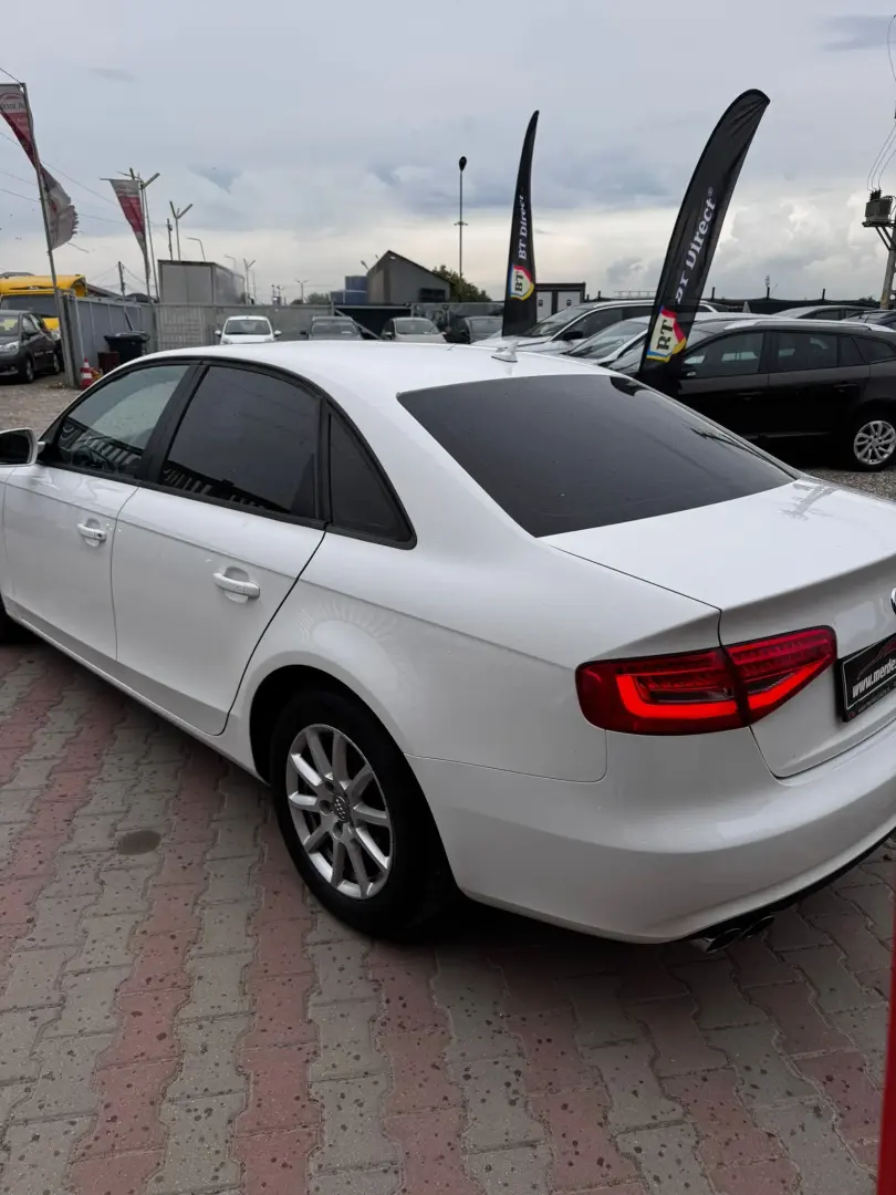 Audi A4 2013 2.0L Diesel