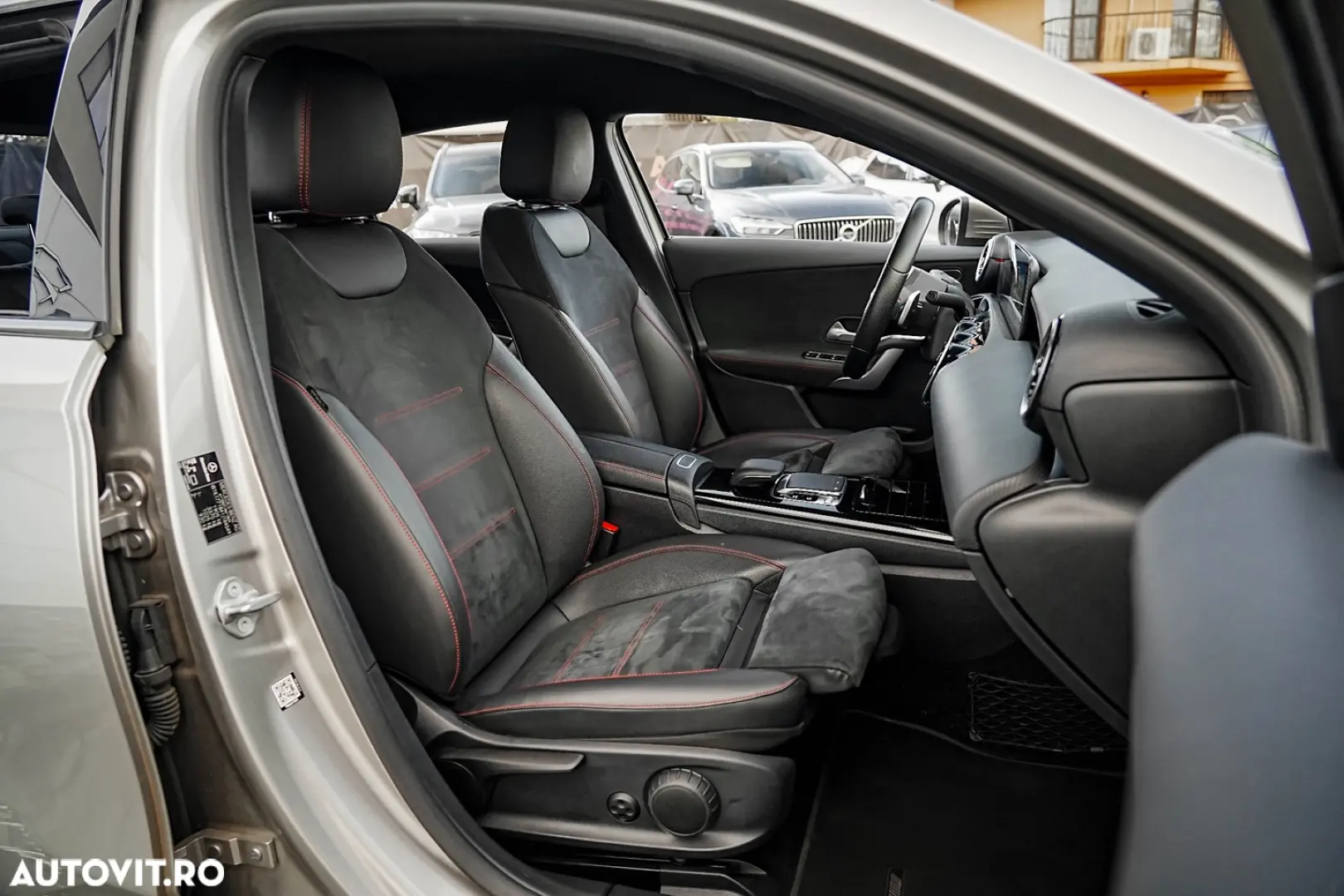 Mercedes-Benz A 180 7G-DCT AMG Line