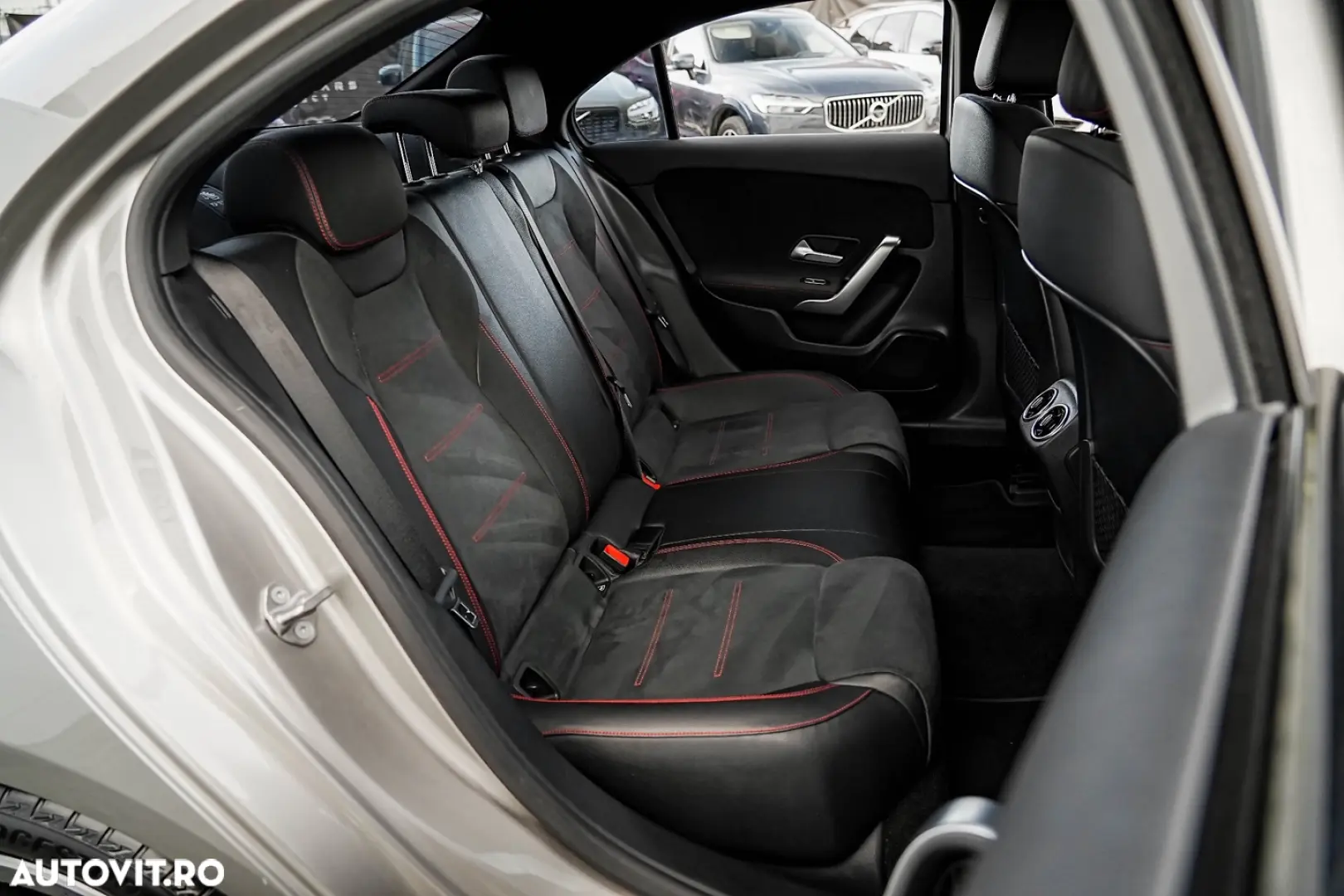 Mercedes-Benz A 180 7G-DCT AMG Line