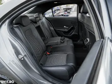 Mercedes-Benz A 180 d 7G-DCT Style