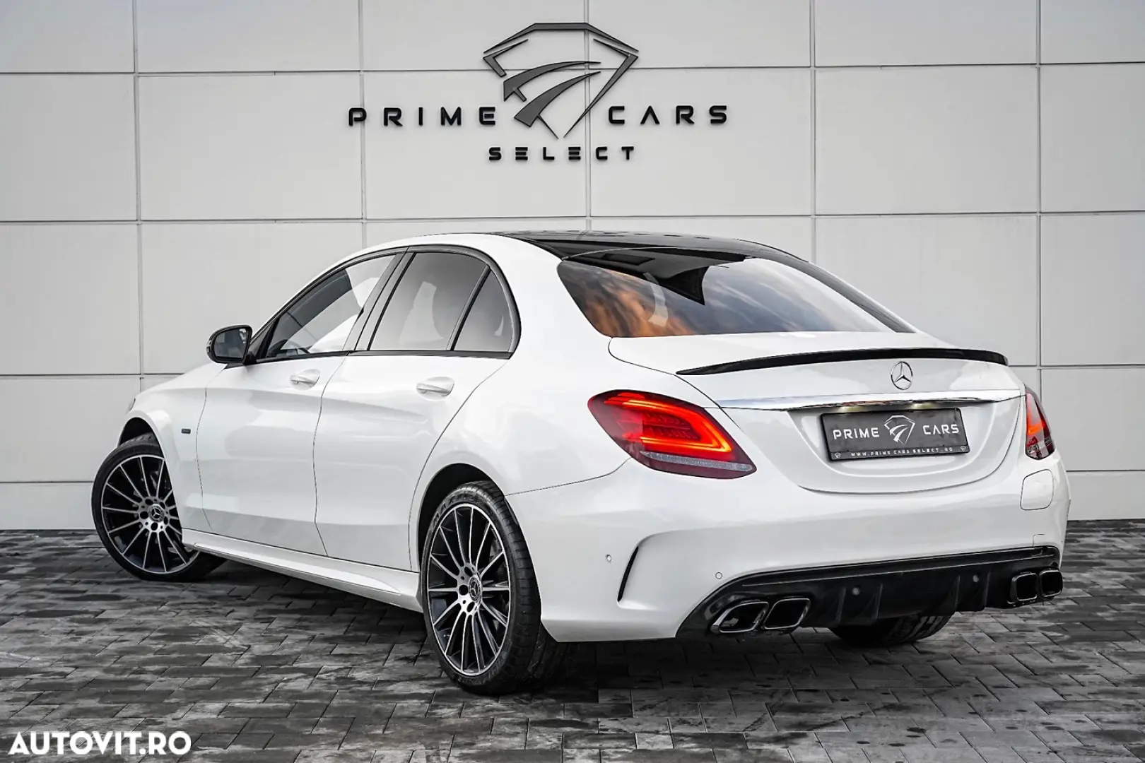 Mercedes-Benz C 300 e 9G-TRONIC AMG Line