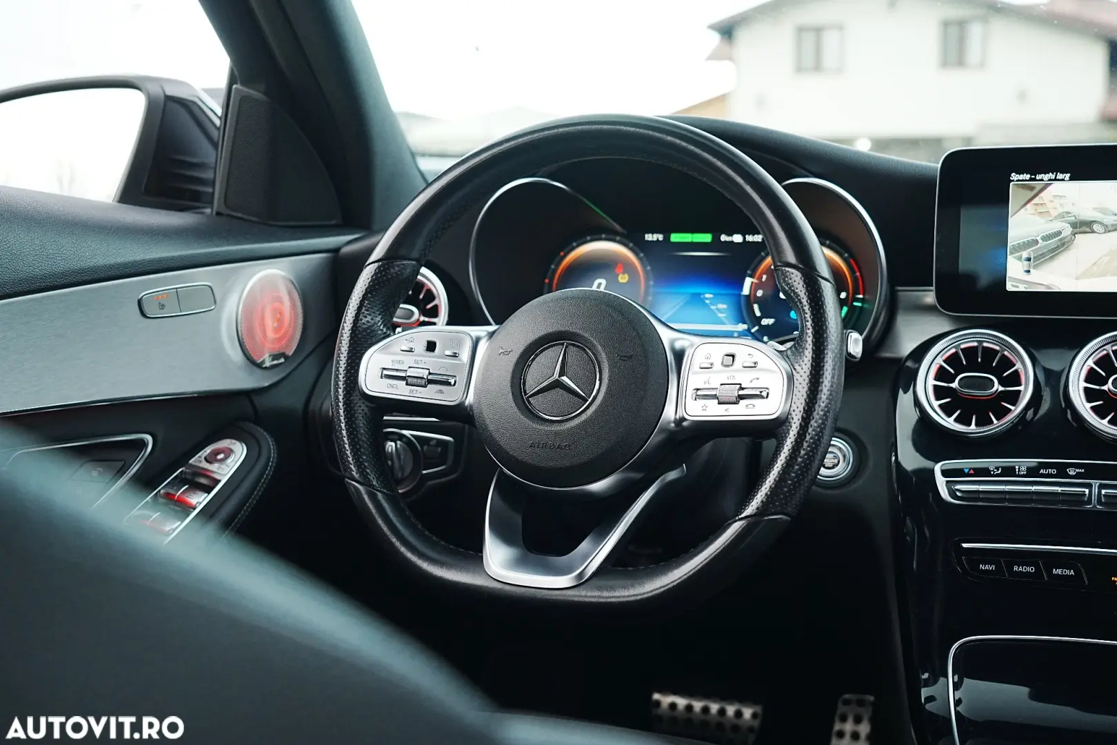 Mercedes-Benz C 300 e 9G-TRONIC AMG Line