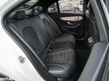 Mercedes-Benz C 300 e 9G-TRONIC AMG Line