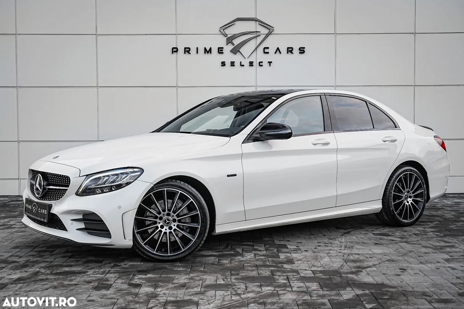 Mercedes-Benz C 300 e 9G-TRONIC AMG Line
