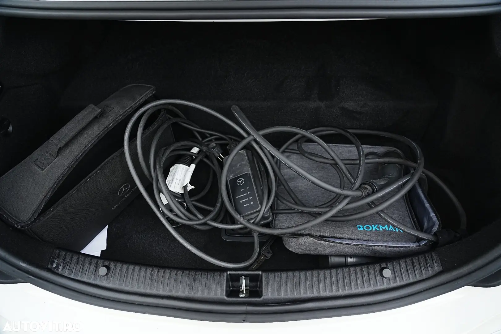 Mercedes-Benz C 300 e 9G-TRONIC AMG Line