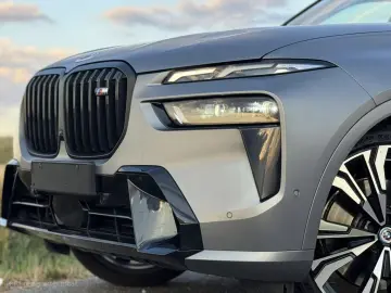BMW X7 M60