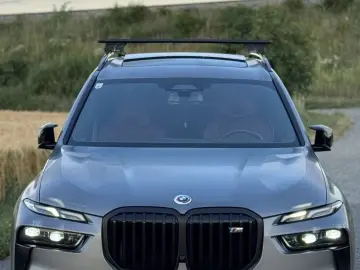 BMW X7 M60