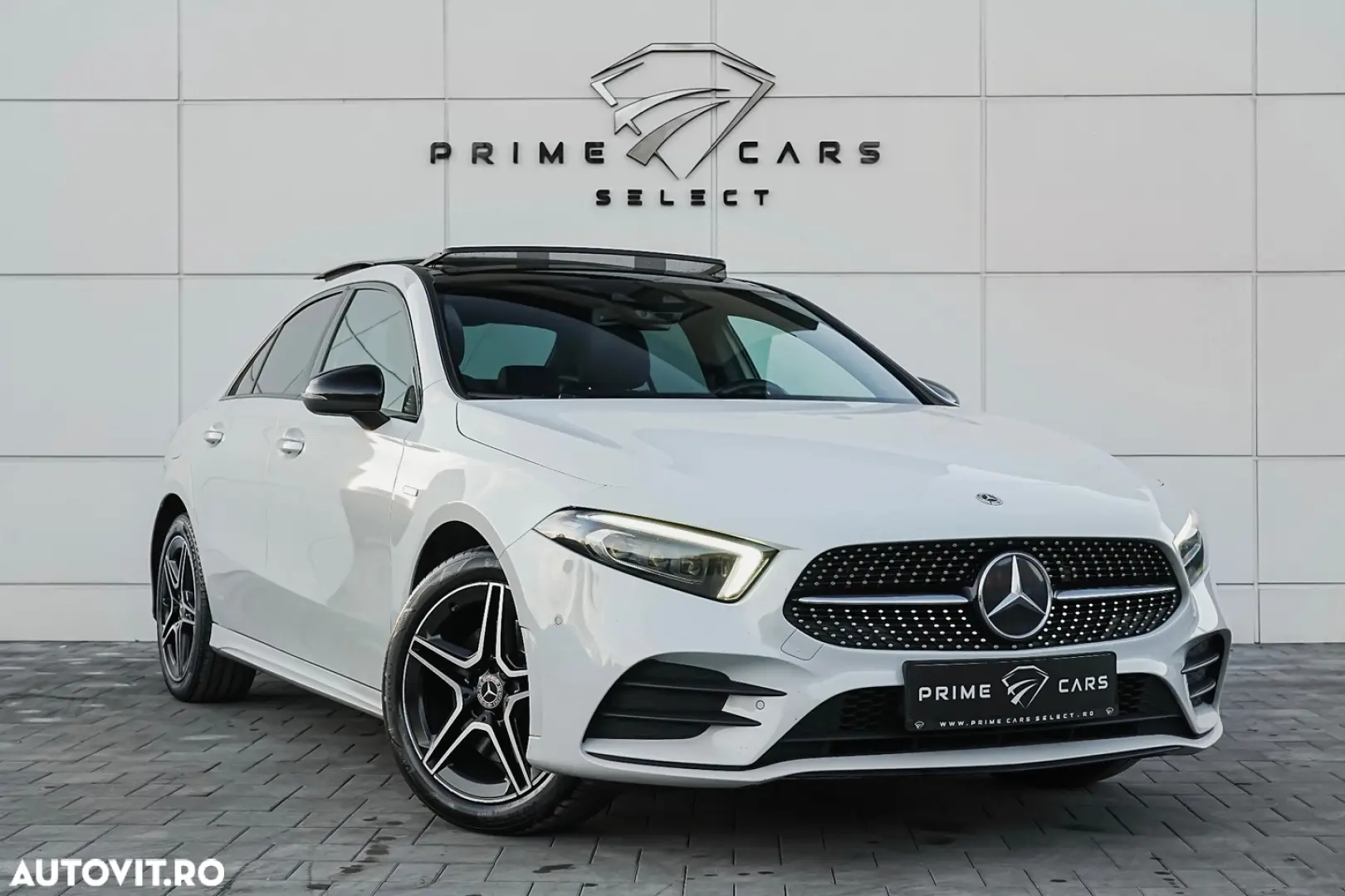 Mercedes-Benz A 250 e 8G-DCT AMG Line