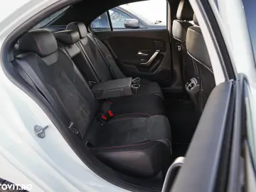 Mercedes-Benz A 250 e 8G-DCT AMG Line