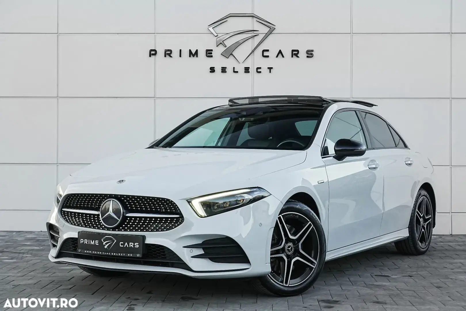 Mercedes-Benz A 250 e 8G-DCT AMG Line