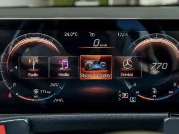 Mercedes-Benz GLB 200