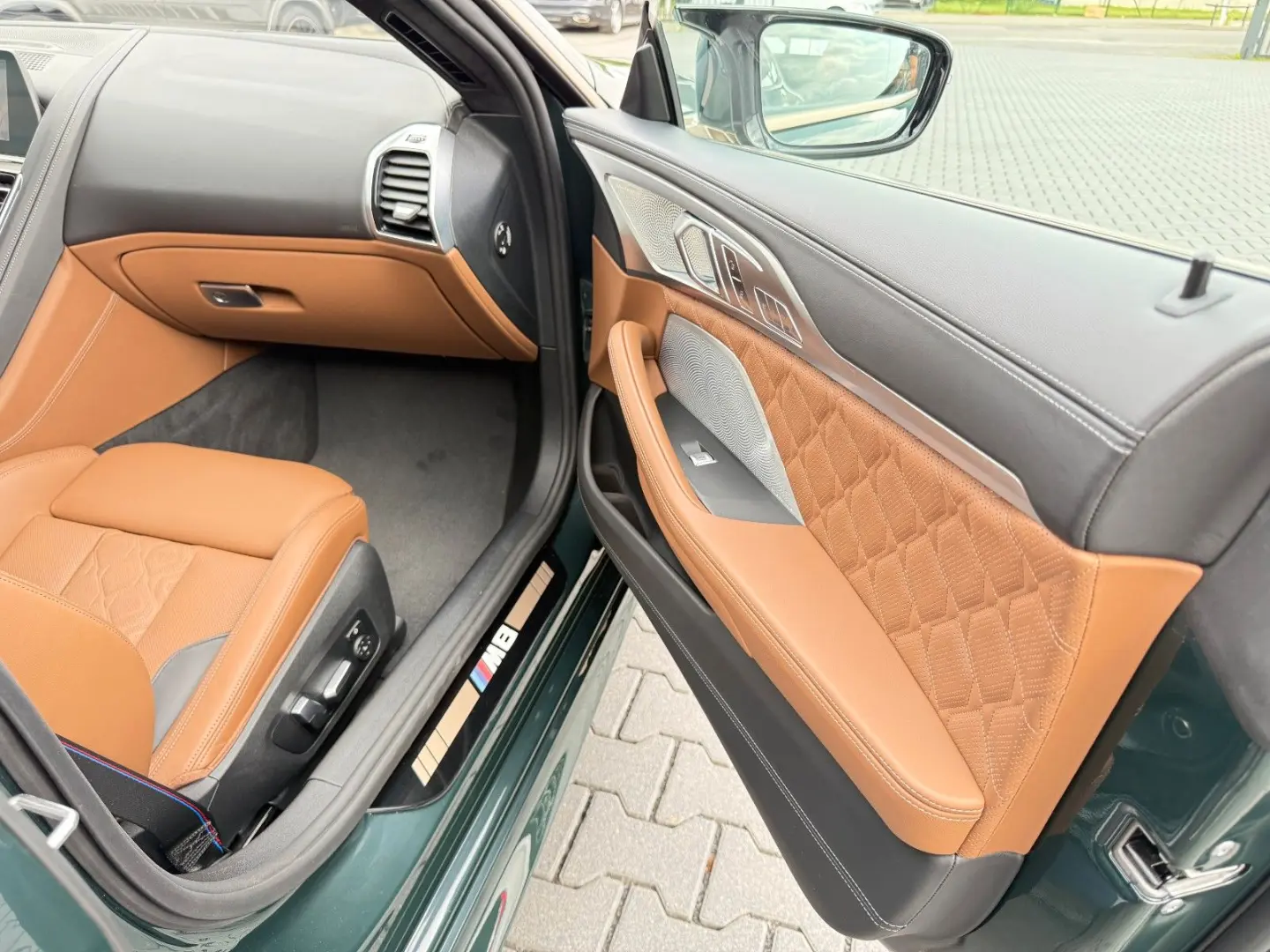 BMW M8 GranCoupe xDrive Competition  FirstEdition1 400