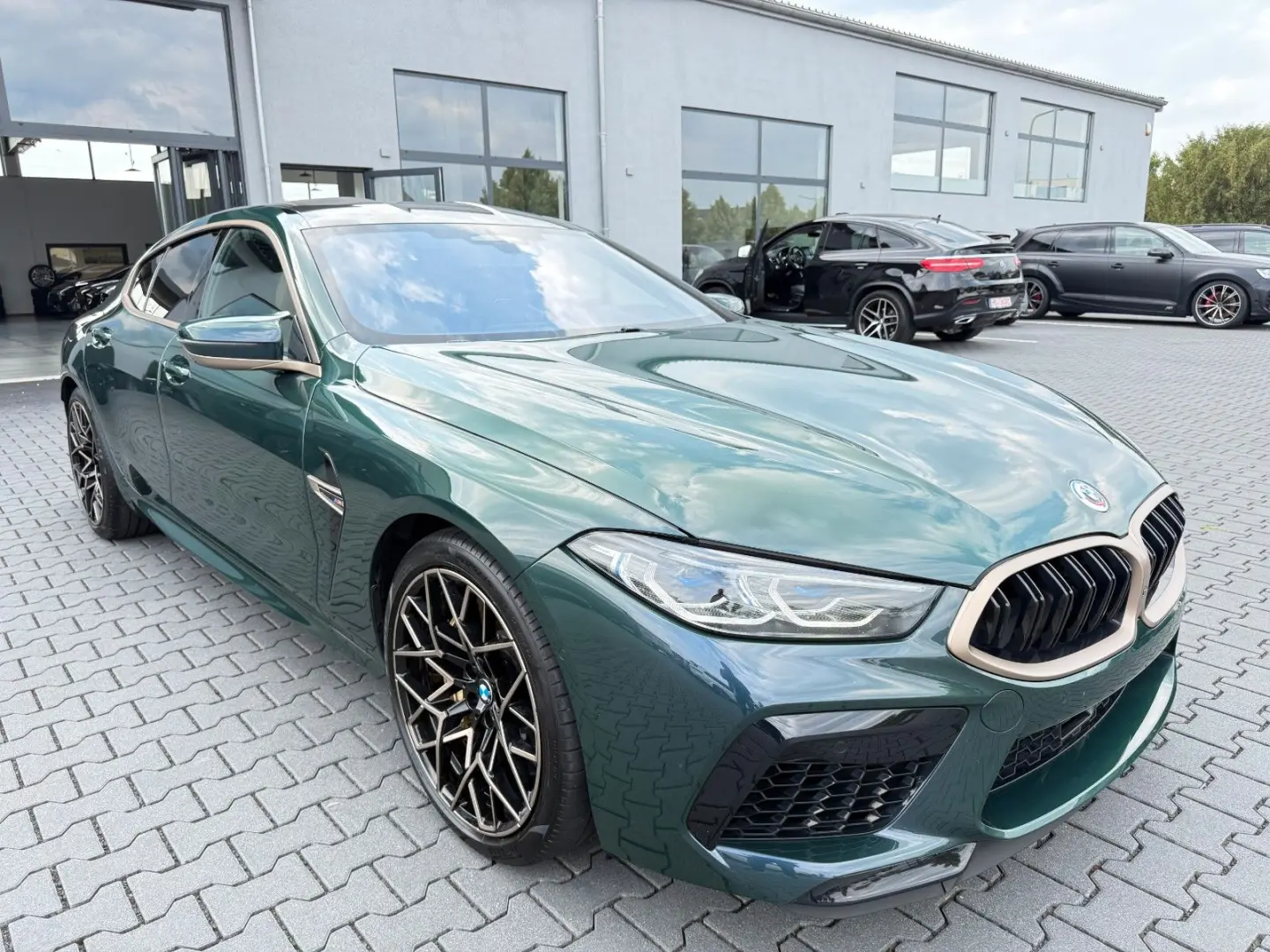 BMW M8 GranCoupe xDrive Competition  FirstEdition1 400