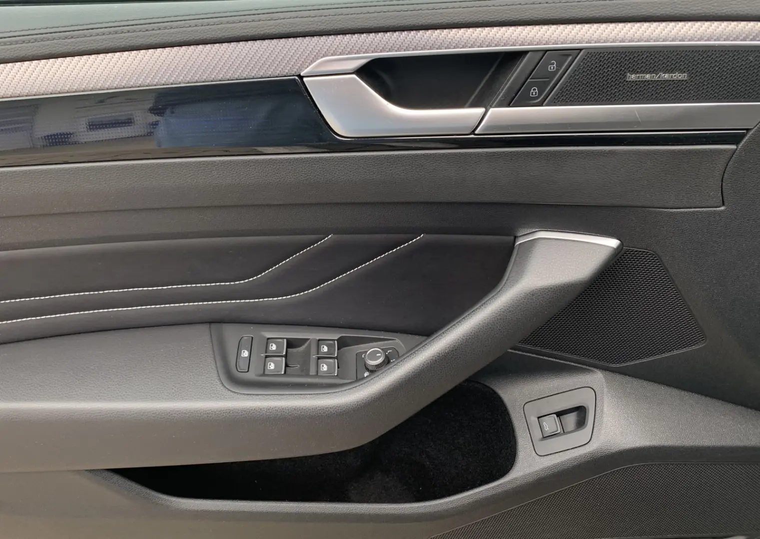 Arteon Shooting Brake 2.0 TDI R-Line 4Motion AHK