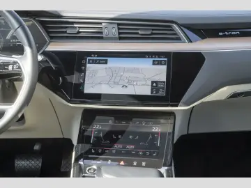 Q8 55 quattro advanced Pano  HUD  Matrix  e-tron