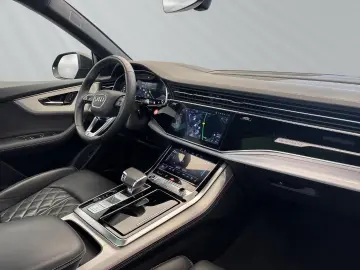 Q8 SUV Q8 3.0 TFSI quattro