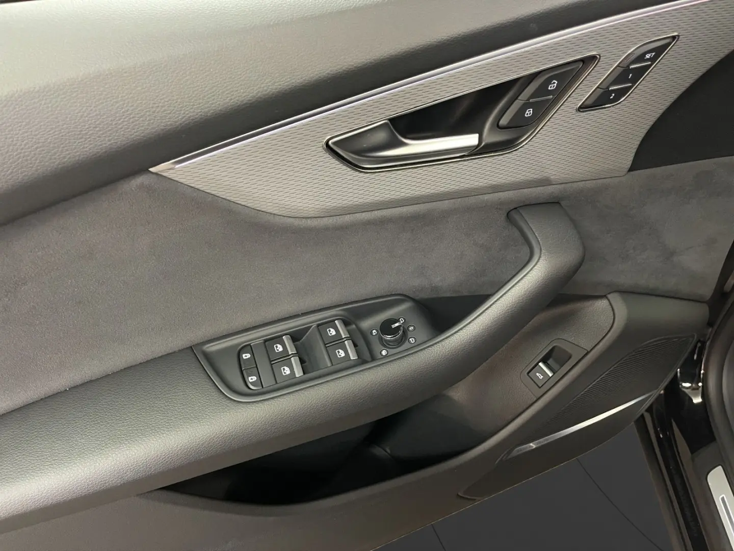 Q8 50 TDI qu. S line AHK Pano Matrix LM 23  B&O