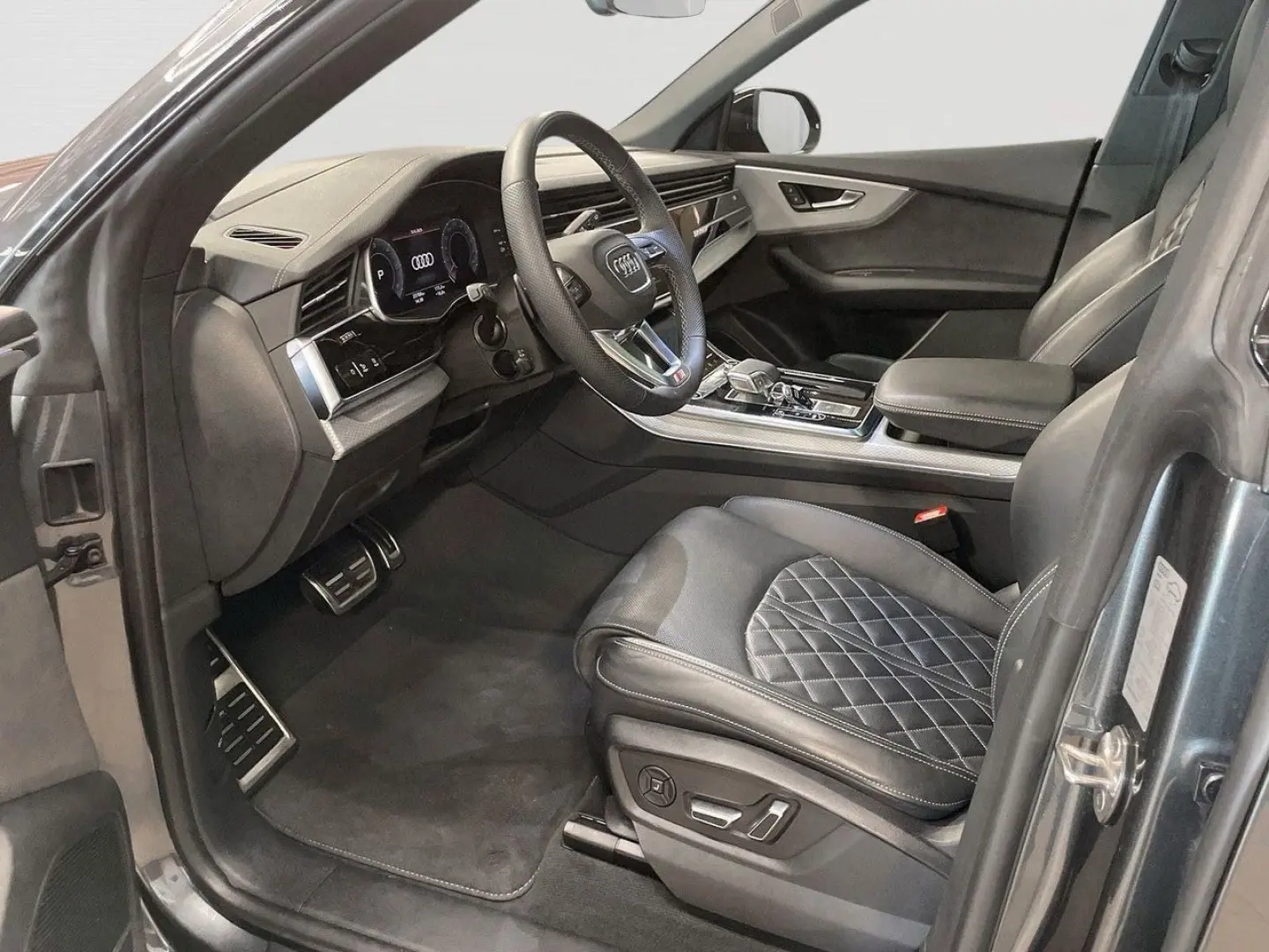 Q8 50 TDI Quattro 286hp 23  Massage Pano  VAT