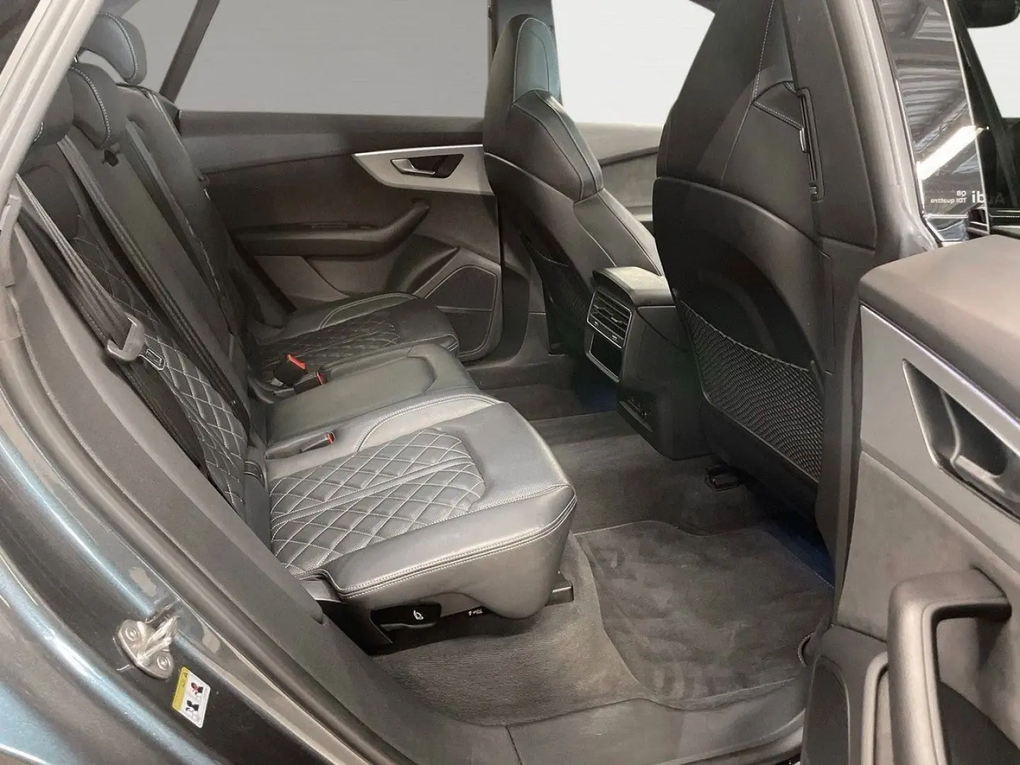 Q8 50 TDI Quattro 286hp 23  Massage Pano  VAT